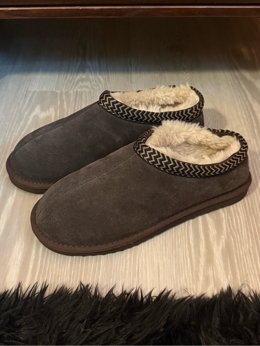Women’s Faux Fur Slippers
